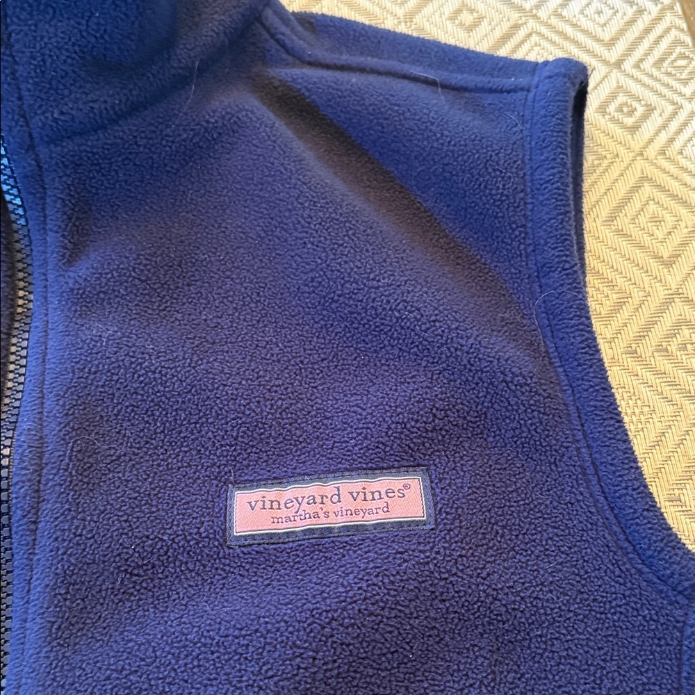 Vineyard Vines Navy Fleece Vest. Women’s Size XS. - Picture 10 of 16